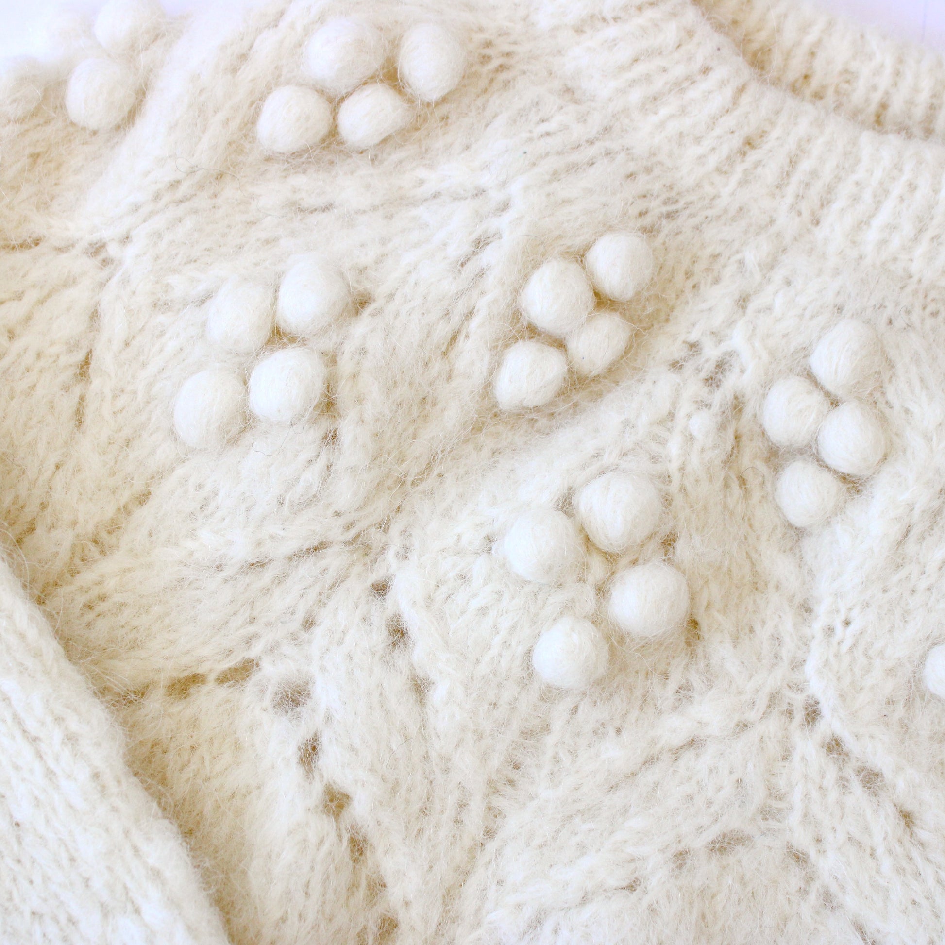 Pull_Alpaga_Blanc_Doux_9